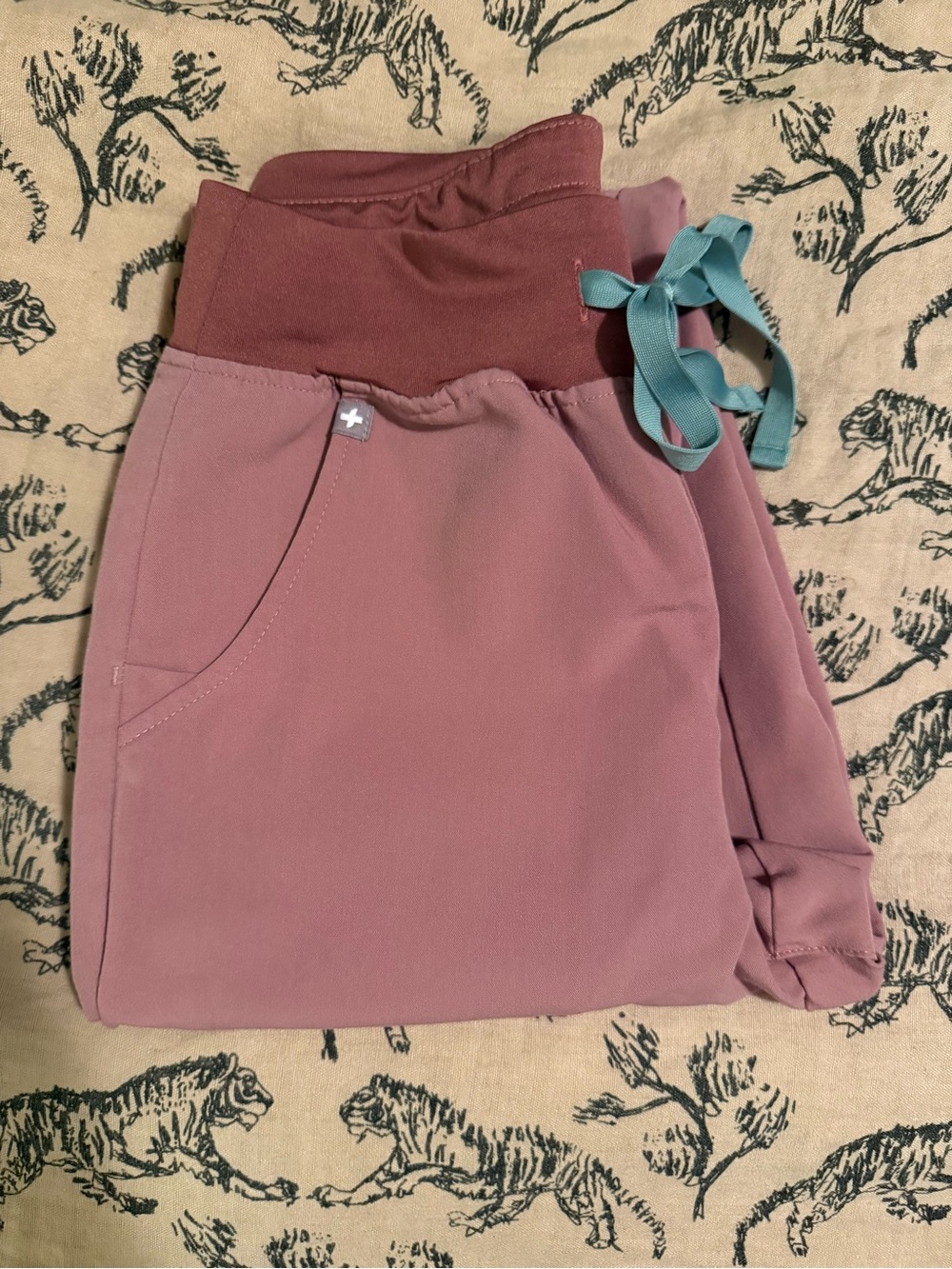 Figs Mauve Track Joggers with Teal Drawstring